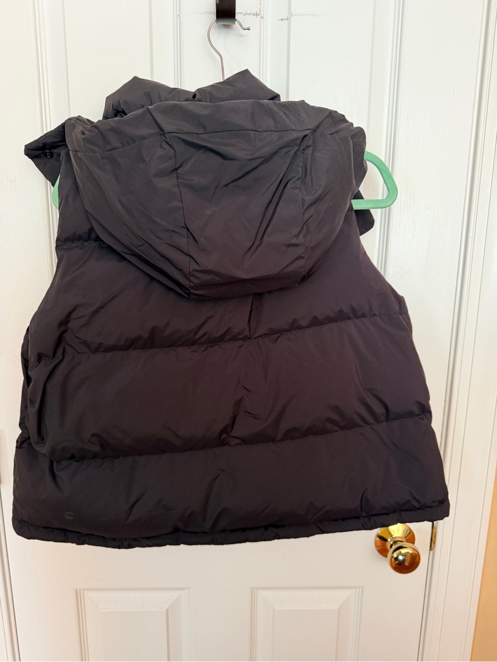 Women’s Lululemon Black Wunder Puff Size 8 - Picture 3 of 3